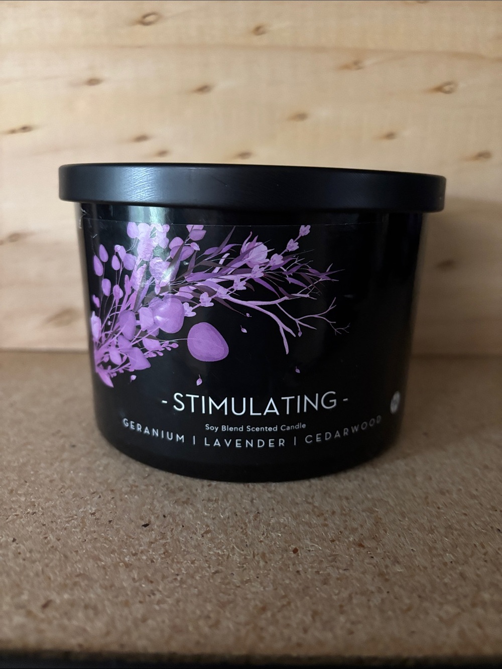 Huntington Home, Stimulating Geranium Lavender Cedarwood Soy Candle